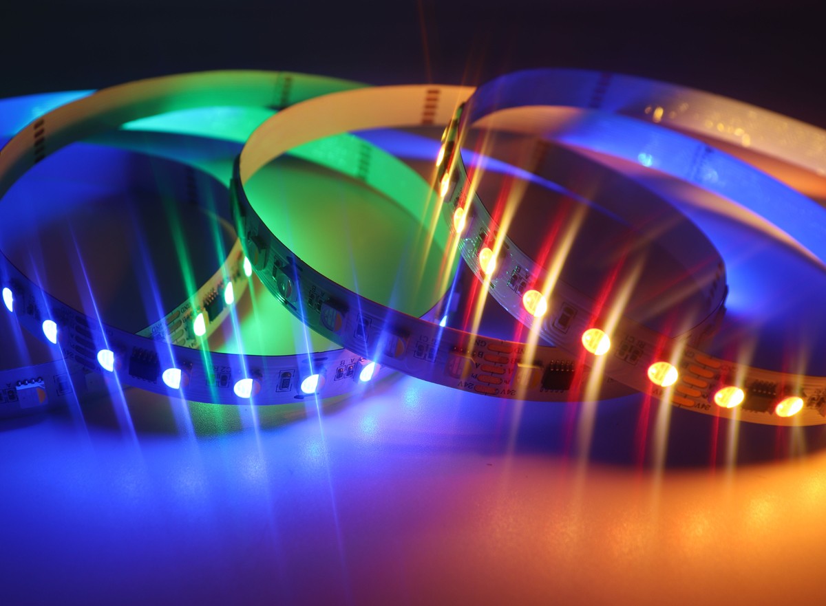 外置TM512AC  5050RGBW  84燈