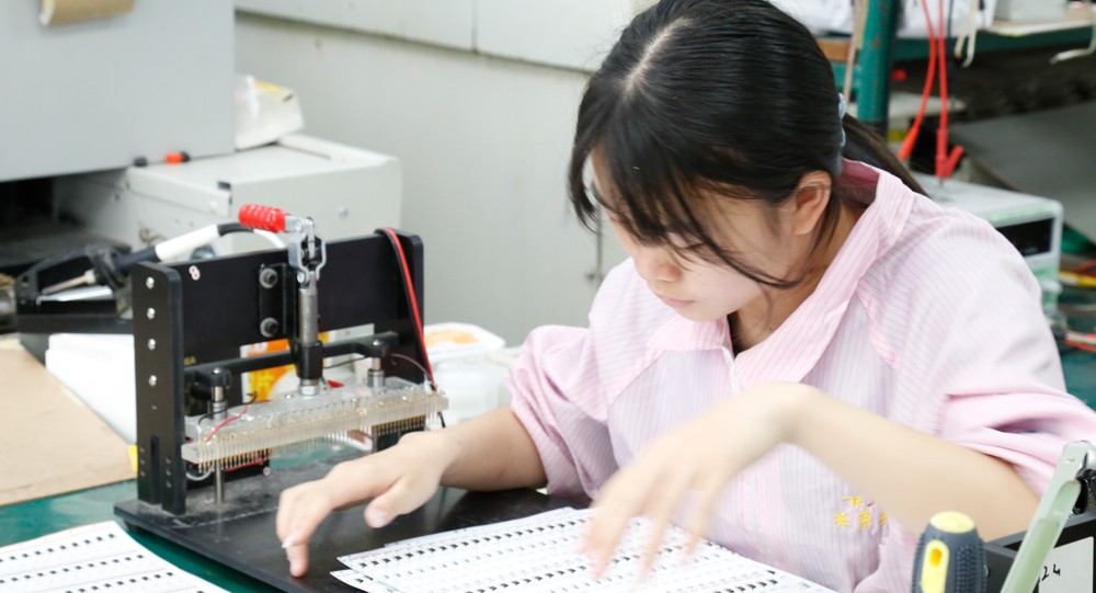 如何對電路板進行檢查