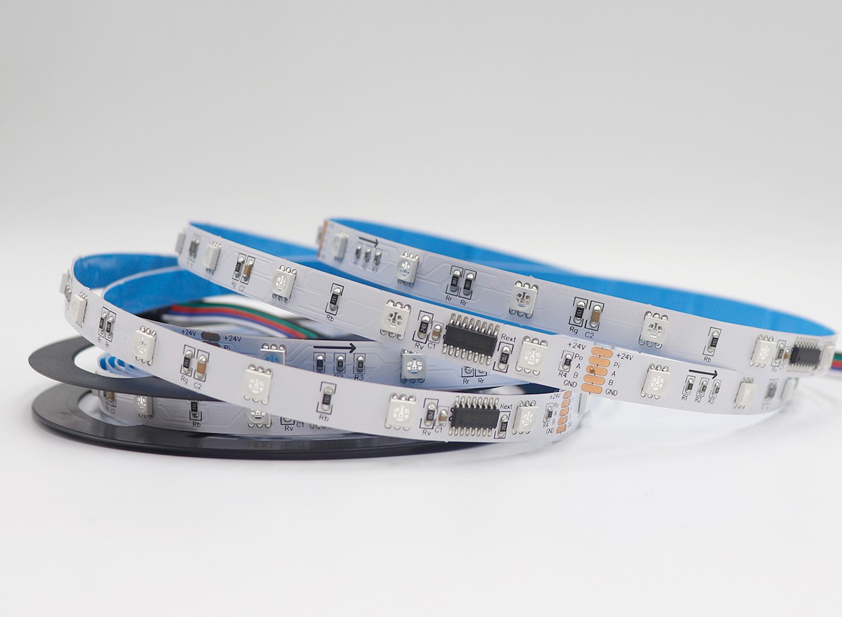 UCS512C4 5050RGB 6段36燈 24V