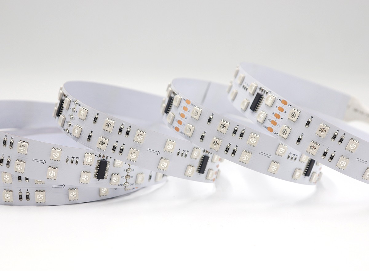 UCS512C4 5050RGB 10段120燈 24V