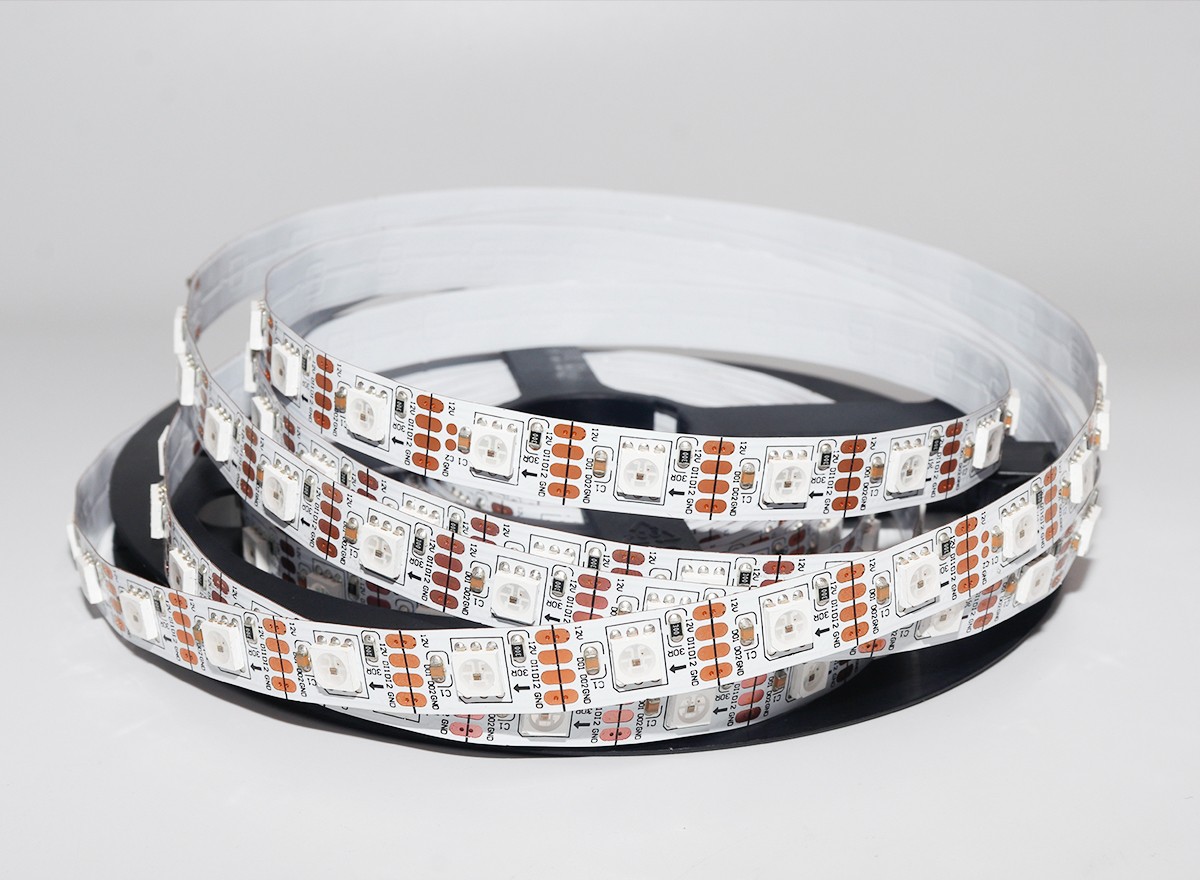 內置WS2815 5050RGB 60燈 12V 單點單控斷點續(xù)傳 