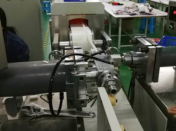 SMT多功能貼片機(jī)的特點(diǎn)(圖1)