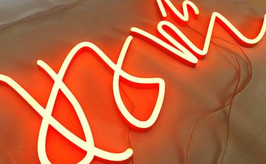 4014LED燈珠的特點:rgbw燈帶